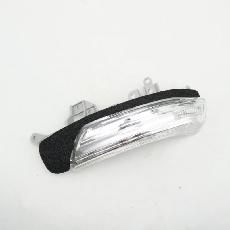 Toyota Prius Side Mirror Turn Signal Indicator Light - 1/2 Pcs - image 3