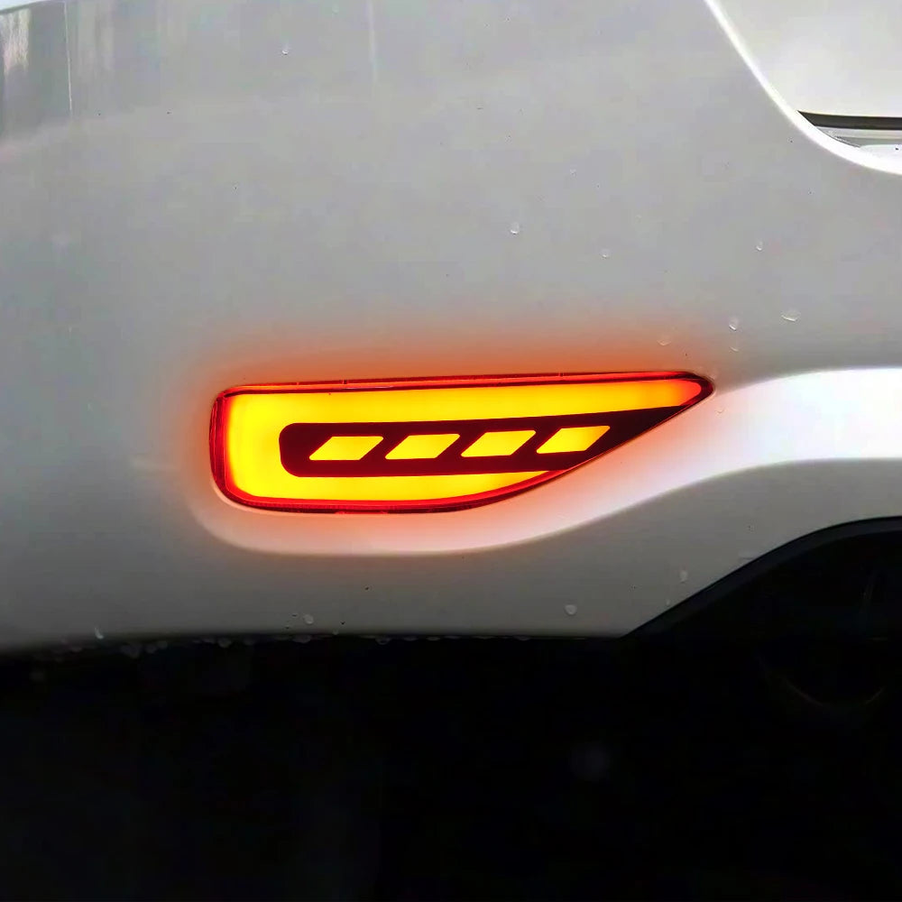 Dynamic LED Rear Bumper Reflectors for Toyota Fortuner 2015-2020 - image 4