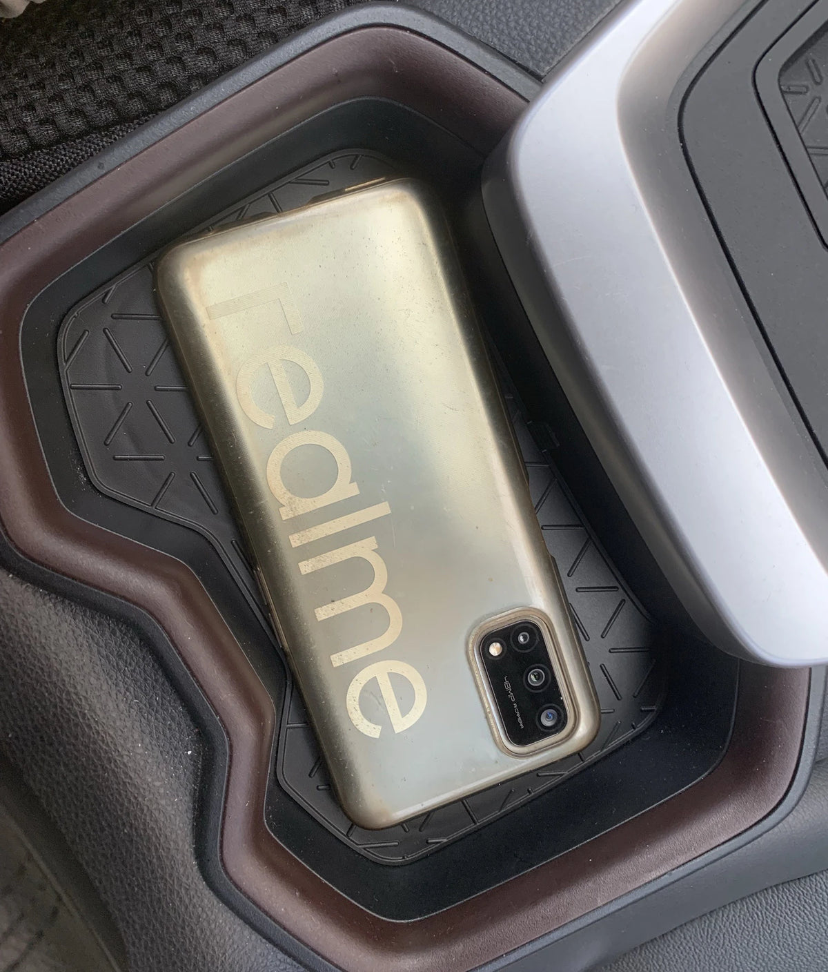Silicone Center Console Storage Pads for Toyota RAV4 2020-2025