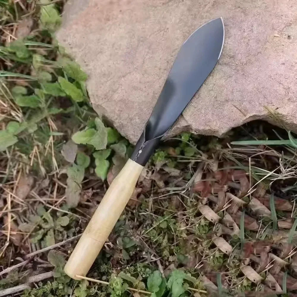 Versatile Garden Shovel with Sturdy Iron Hoe for Planting Weeding and Loosening Soil